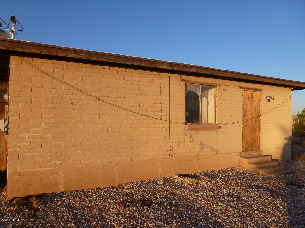 10041 North Volk Road Marana, AZ 85653 - Photo 3 of 27