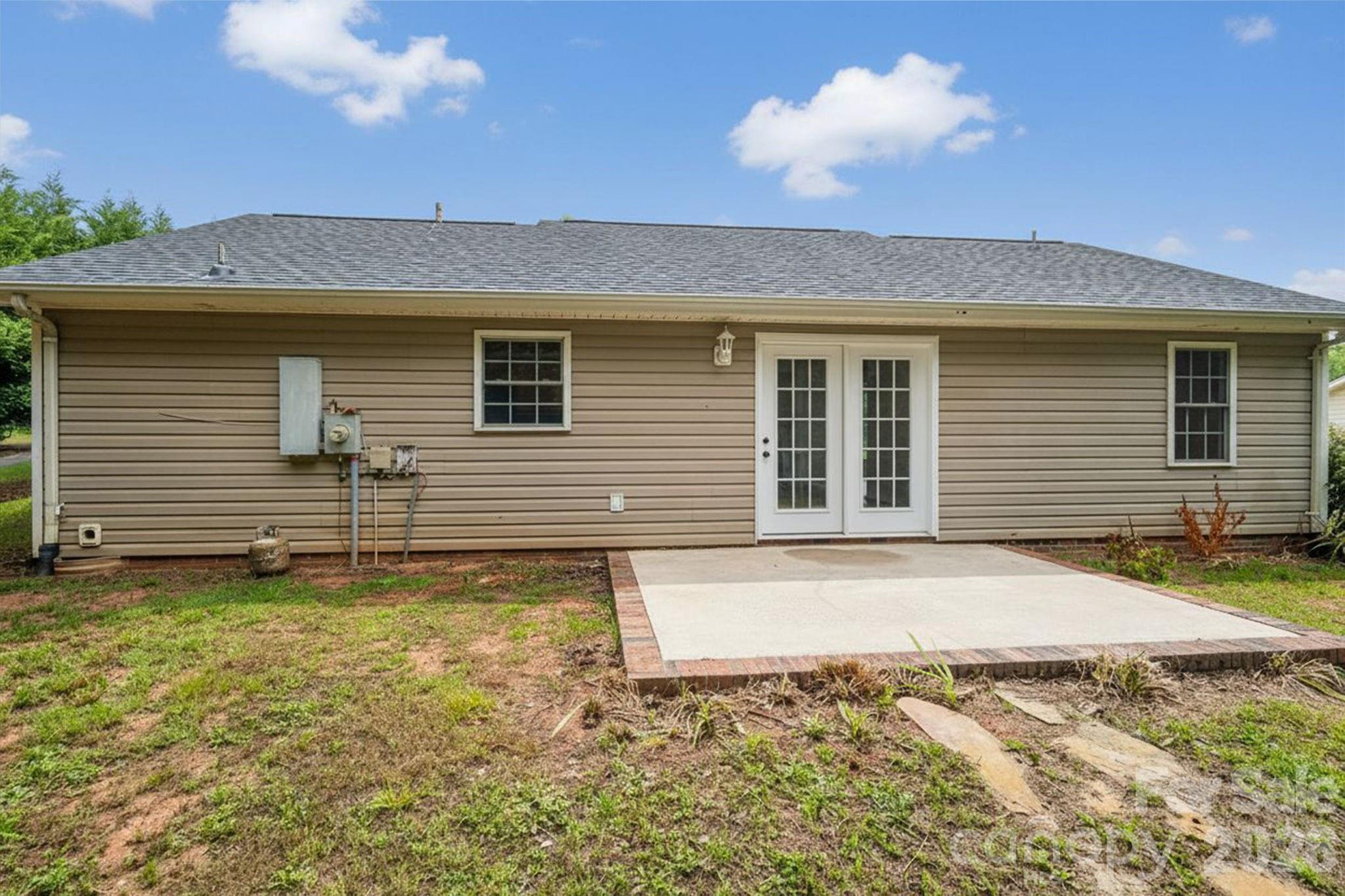 304 Springhill Lane Maiden, NC 28650 - Photo 6 of 29