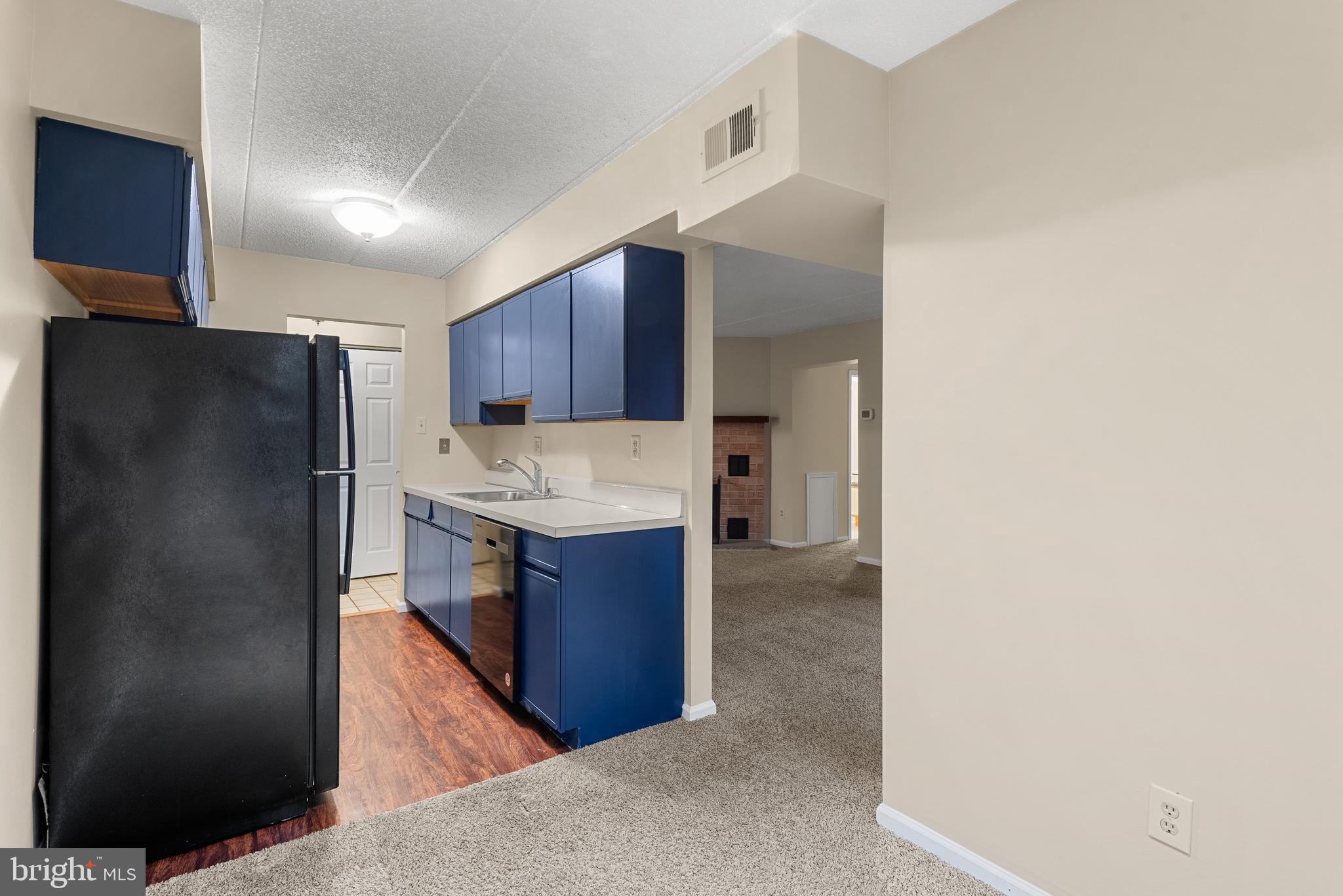 623 Washington Place, Unit 23 Chesterbrook, PA 19087 - Photo 6 of 20 Gallery Image 6