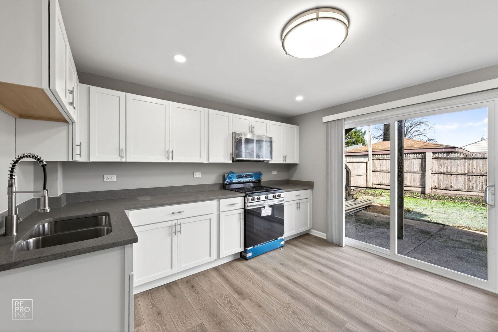 4680 West 83rd Street Chicago, IL 60652 - Photo 7 of 22