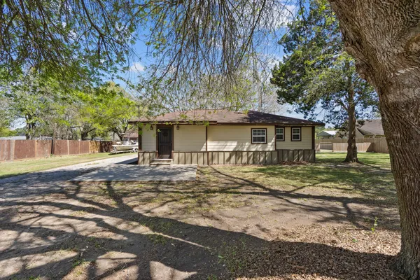 $249,900 | 7117 Avenue D, Santa Fe, TX 77510