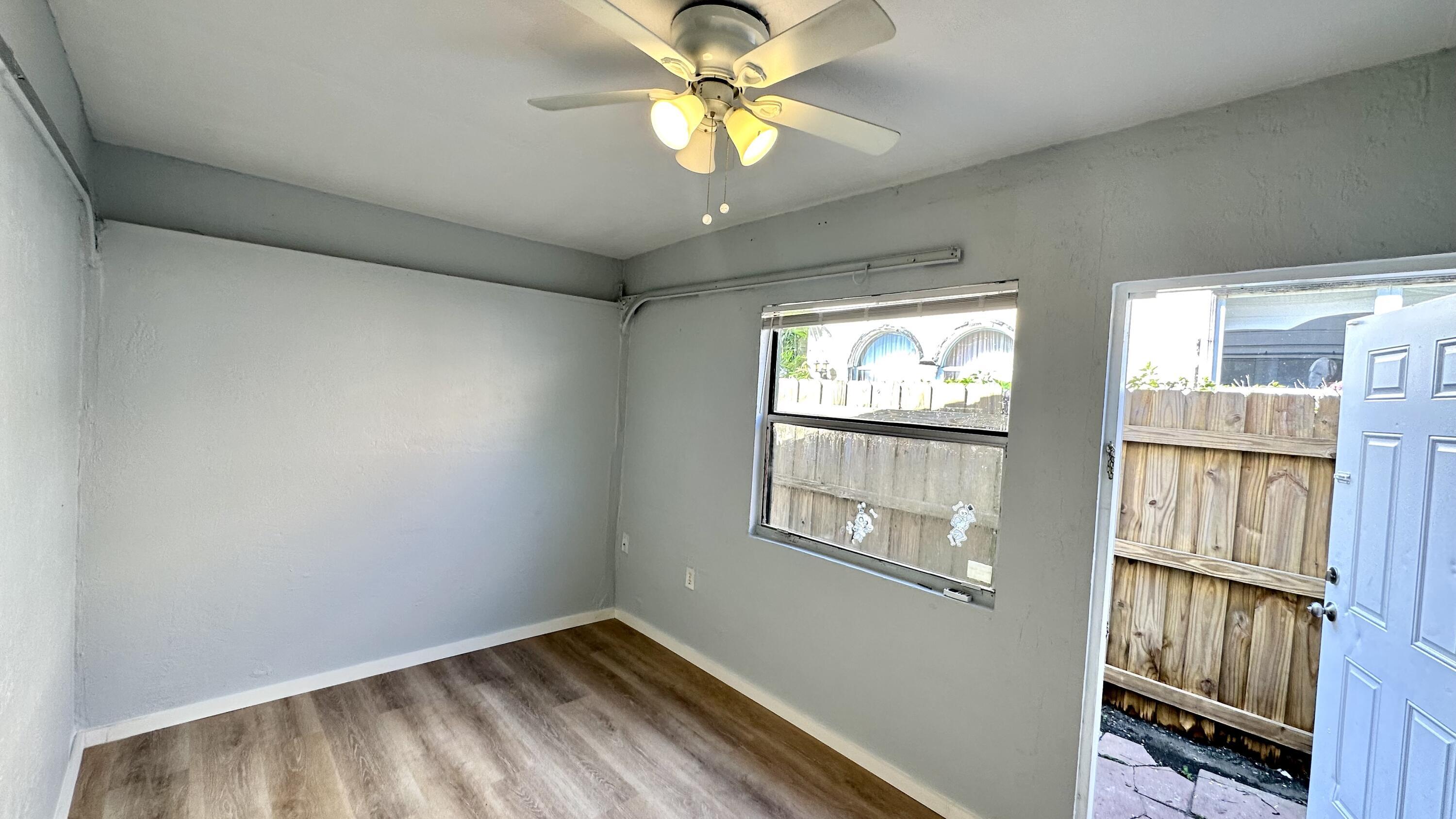 447 Conniston Road, Unit STUDIO West Palm Beach, FL 33405 - Photo 6 of 8 IMG_2140