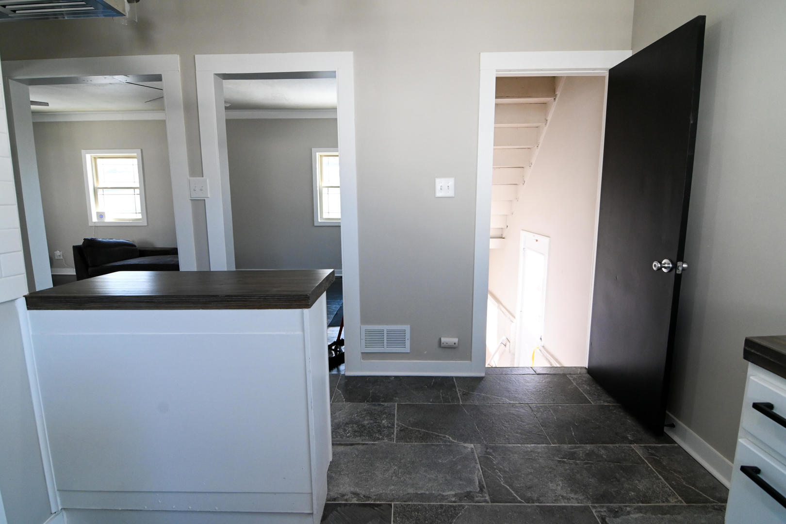 860 State Line Road Calumet City, IL 60409 - Photo 9 of 25