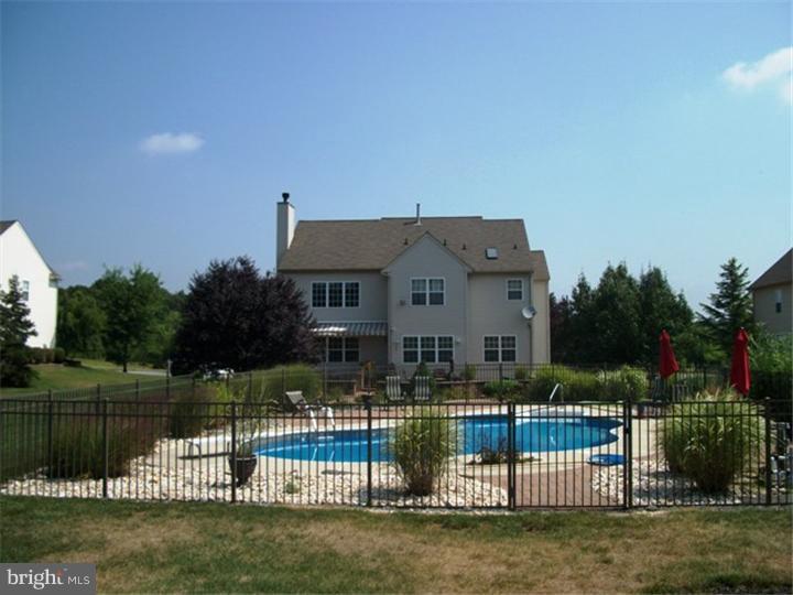 11 Ridgeview Road Delran, NJ 08075 - Photo 3 of 8