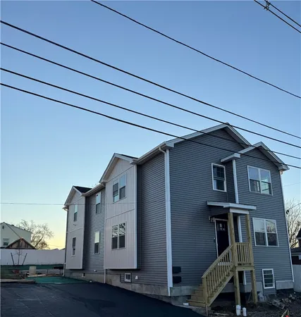 $1,800 | 31 Stella Street, Providence, RI 02909