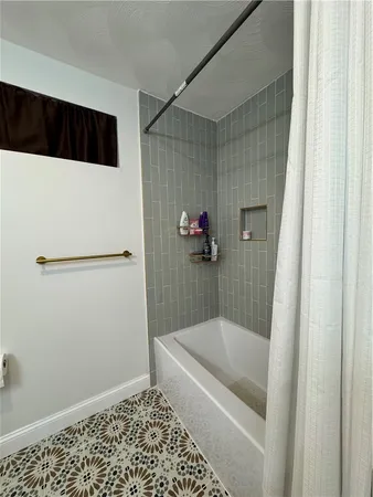 $1,800 | 31 Stella Street, Providence, RI 02909