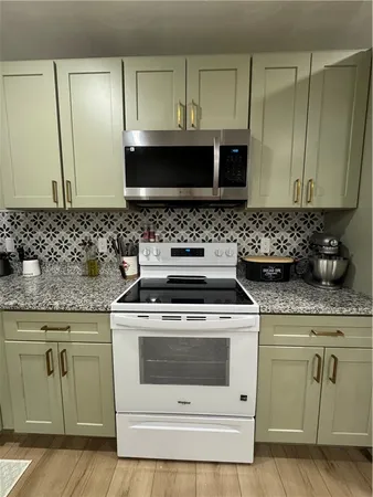 $1,800 | 31 Stella Street, Providence, RI 02909