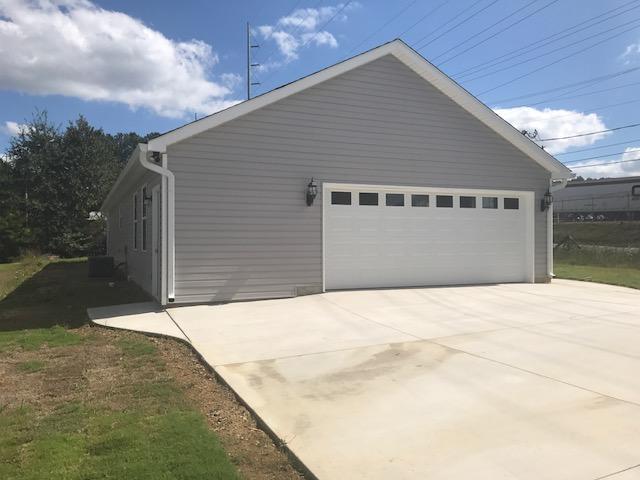 102 Meg Trace Dalton, GA 30721 - Photo 2 of 10 IMG_5150