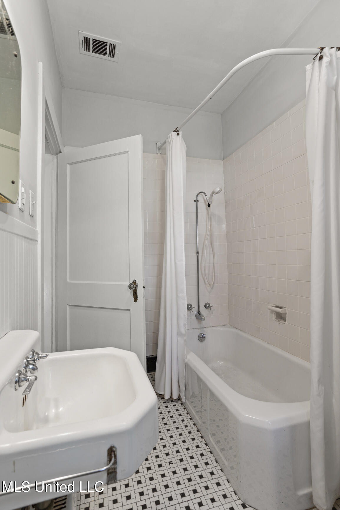 1621 St Ann Street Jackson, MS 39202 - Photo 17 of 22 1621 St Ann-19