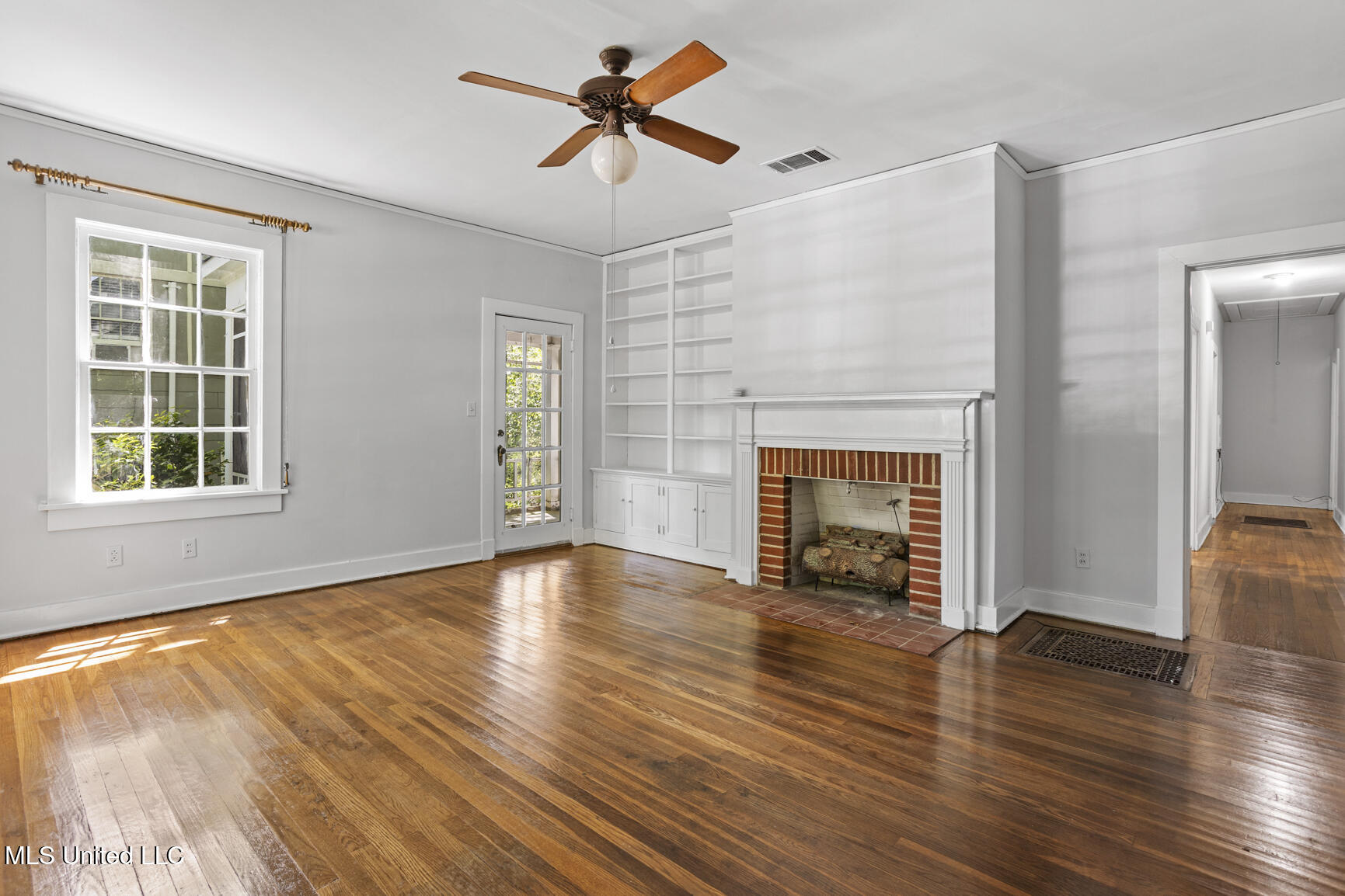 1621 St Ann Street Jackson, MS 39202 - Photo 2 of 22 1621 St Ann-3