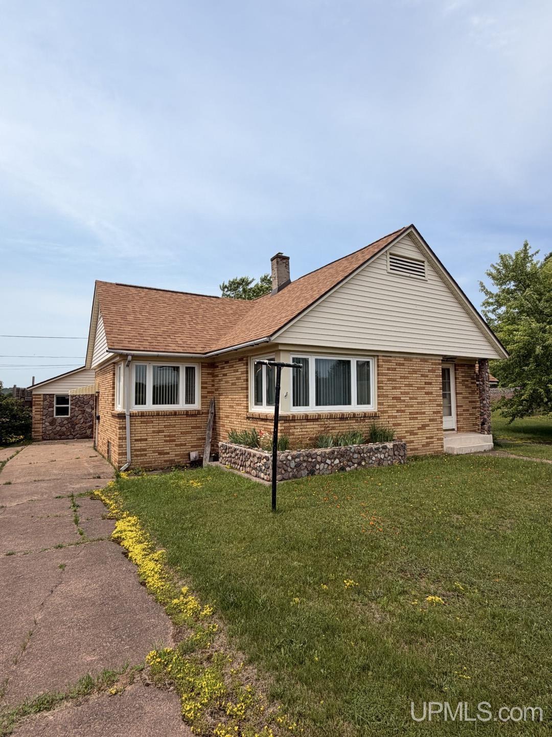 1417 North 2nd Street Ishpeming, MI 49849 - Photo 1 of 7