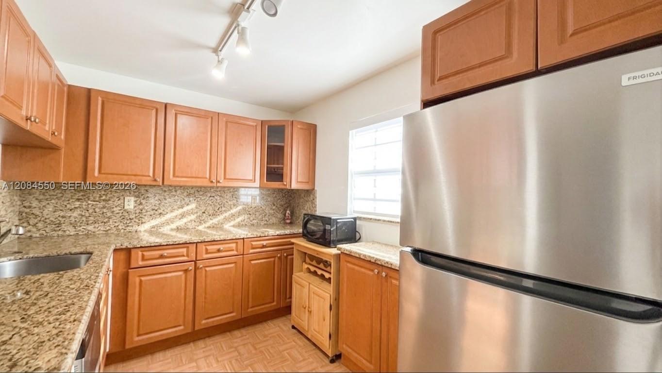 8520 Southwest 133rd Avenue Road, Unit 210 Miami, FL 33183 - Photo 4 of 15 Gallery Image 4