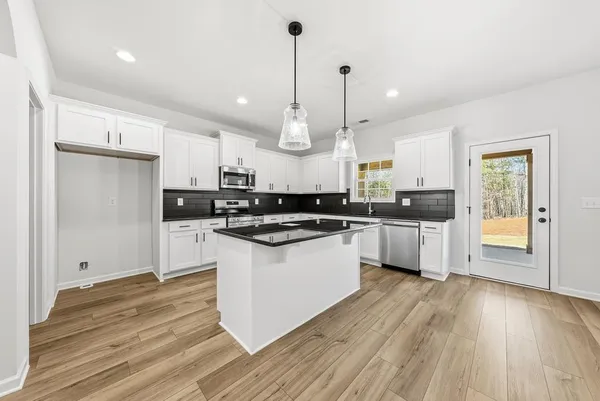 $405,900 | 111 Lee Road 2150, Opelika, AL 36804