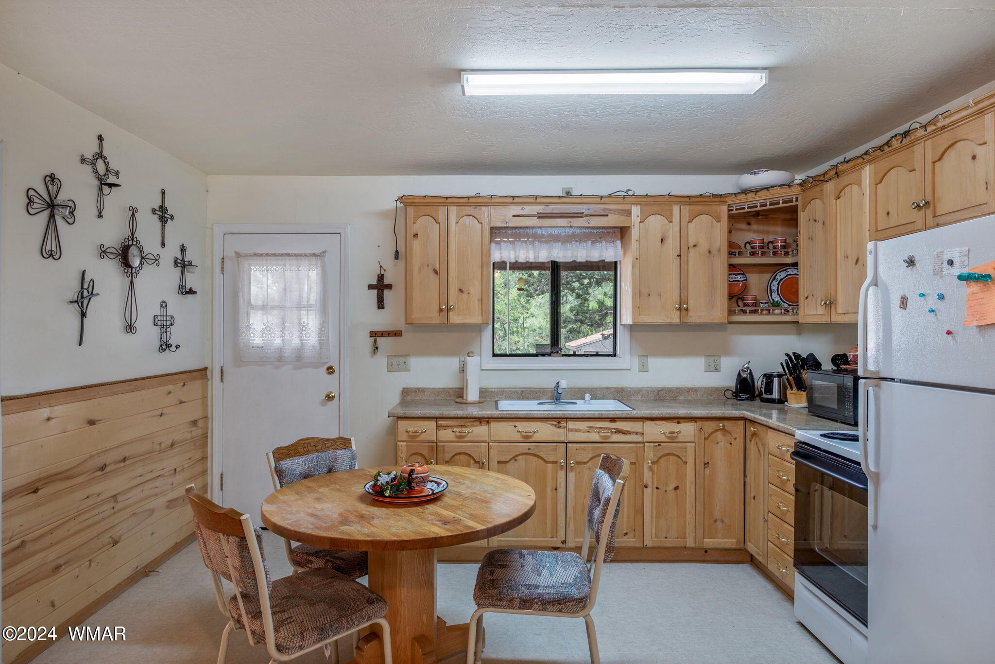 3479 Quail Run Road Overgaard, AZ 85933 - Photo 10 of 26 3479QuailRun-Heber-AZ-11