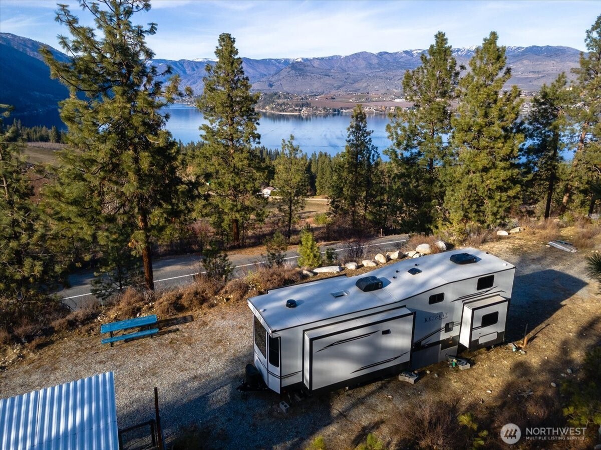 990 Upper Ridge Road Chelan, WA 98816 - Photo 6 of 37