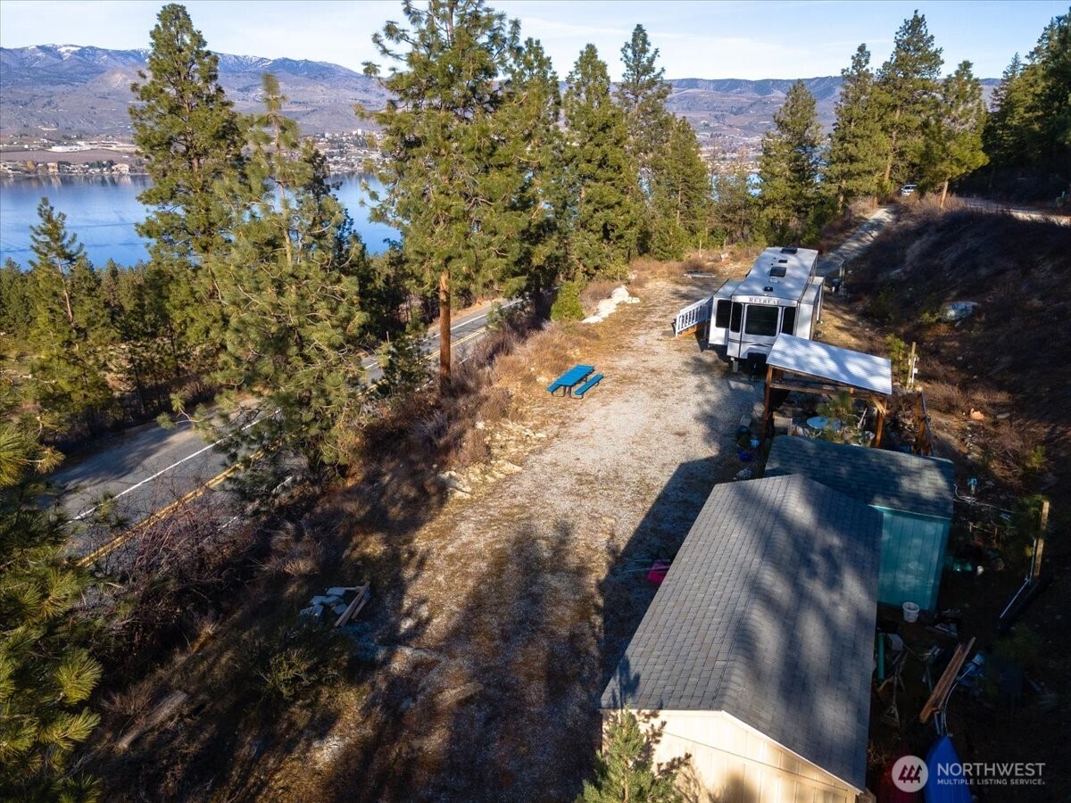 990 Upper Ridge Road Chelan, WA 98816 - Photo 7 of 37