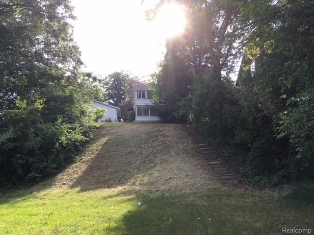 9225 Riverside Drive Brighton, MI 48116 - Photo 13 of 13 IMG_6011.JPG