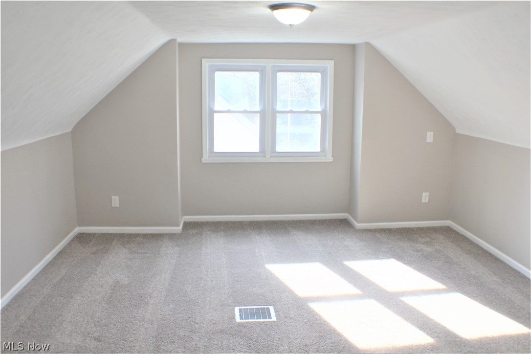 4697 Anderson Road Cleveland, OH 44121 - Photo 12 of 16
