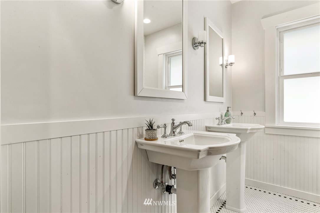 4818 1st Avenue Northwest Seattle, WA 98103 - Photo 16 of 31