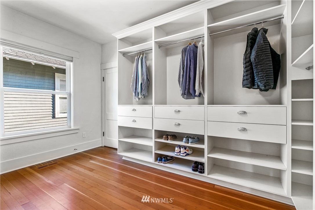 4818 1st Avenue Northwest Seattle, WA 98103 - Photo 19 of 31