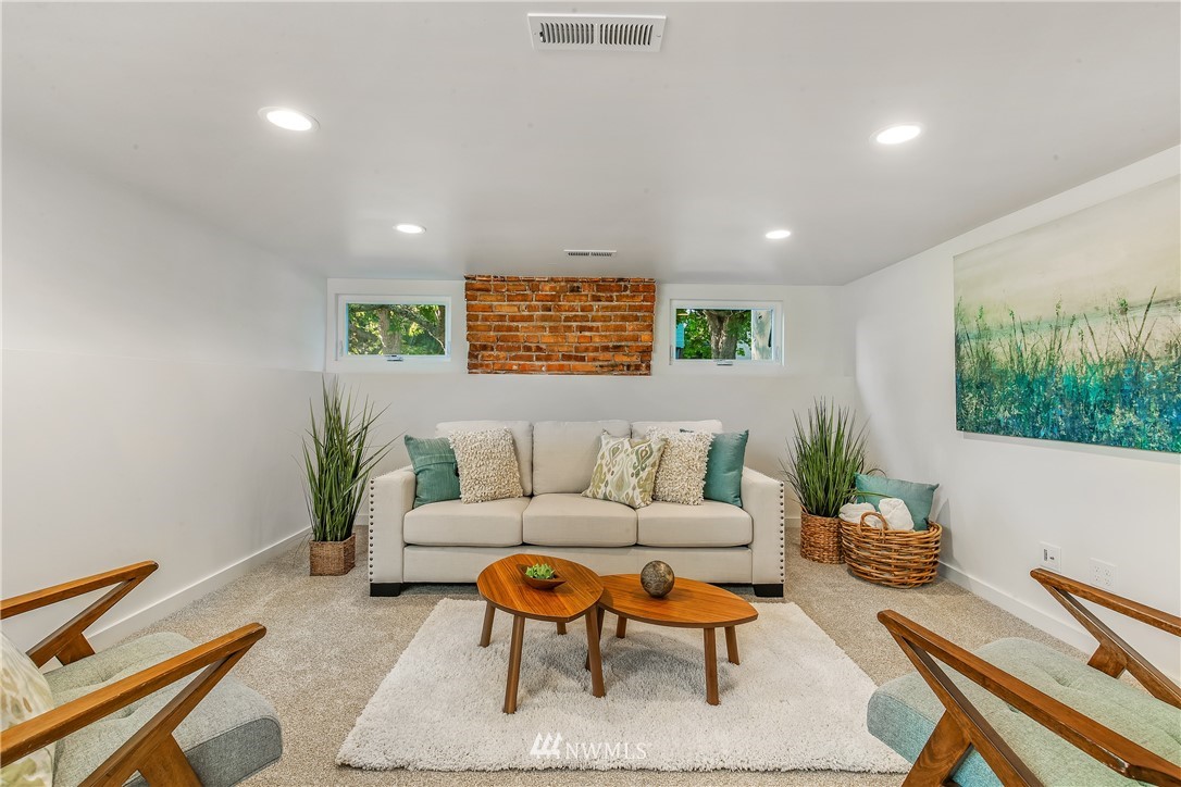 4818 1st Avenue Northwest Seattle, WA 98103 - Photo 22 of 31