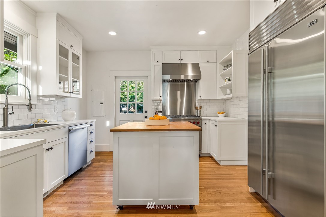 4818 1st Avenue Northwest Seattle, WA 98103 - Photo 9 of 31