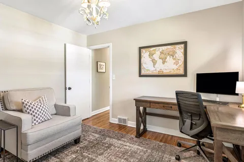 $485,000 | 2800 Utica Avenue South, St. Louis Park, MN 55416