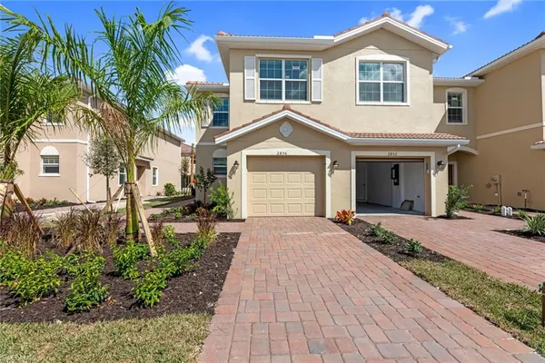 $2,300 | 2856 Citrus Street, Naples, FL 34120