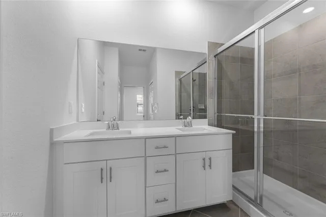 $2,300 | 2856 Citrus Street, Naples, FL 34120