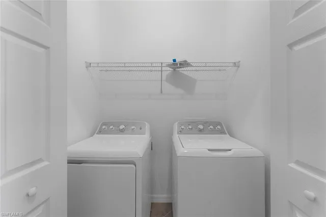 $2,300 | 2856 Citrus Street, Naples, FL 34120