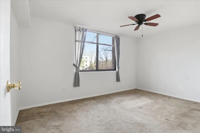 $205,000 | 501 North Armistead Street, Unit T2, Alexandria, VA 22312