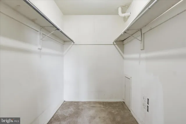 $205,000 | 501 North Armistead Street, Unit T2, Alexandria, VA 22312