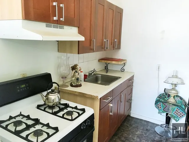 $1,300 | 444 Halsey Street, Unit 2 | Bedford-Stuyvesant