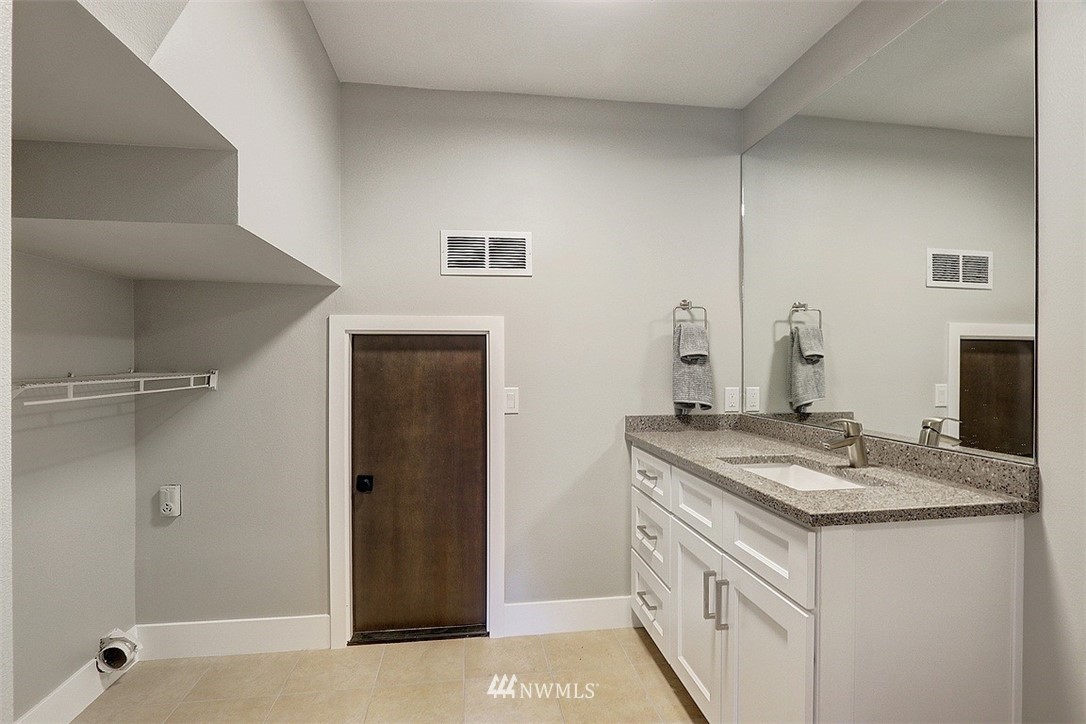 9432 232nd Street Southwest Edmonds, WA 98020 - Photo 22 of 37