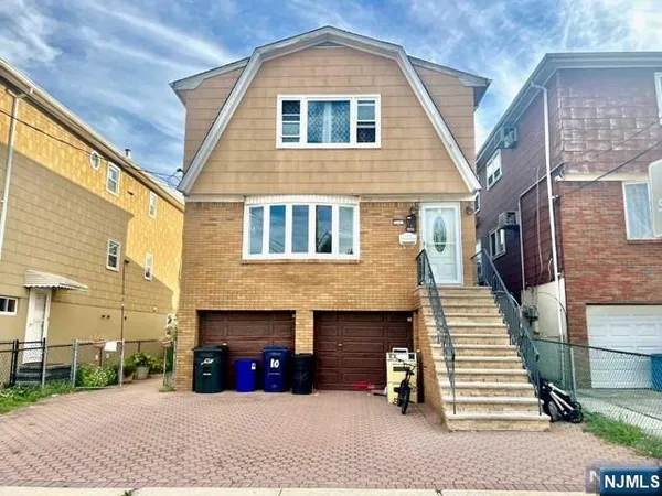 $2,650 | 10 John Hay Avenue, Unit 1, Kearny, NJ 07032