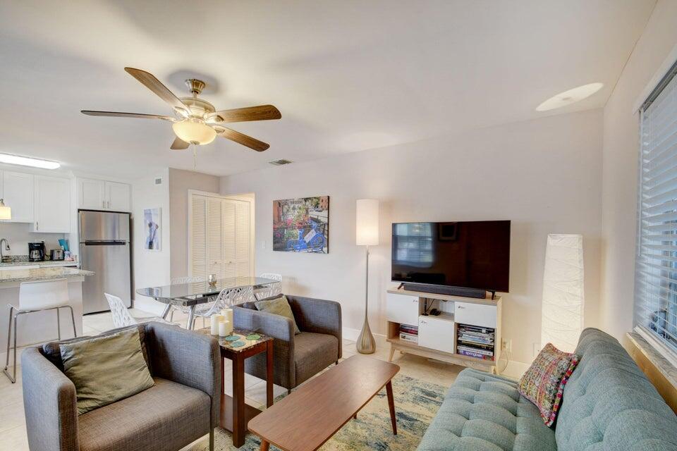 5505 North Ocean Boulevard, Unit 2104 Ocean Ridge, FL 33435 - Photo 2 of 30 Living area