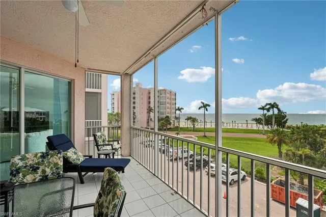 $10,000 | 260 Barefoot Beach Boulevard, Unit 302, Bonita Springs, FL 34134