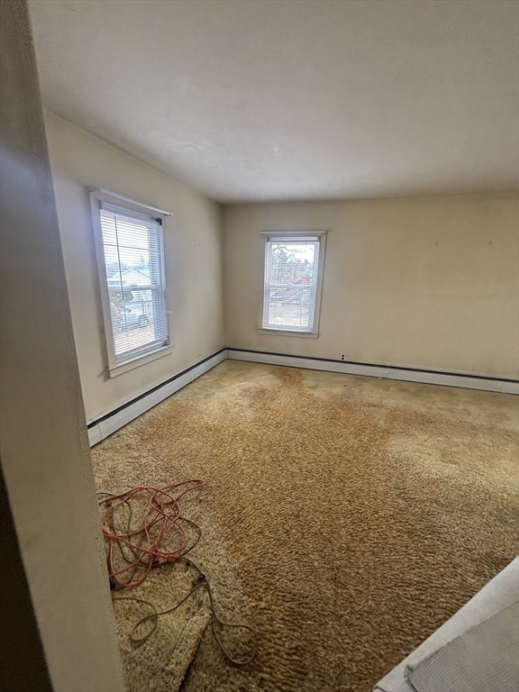 25 Shannon Street Worcester, MA 01604 - Photo 4 of 12