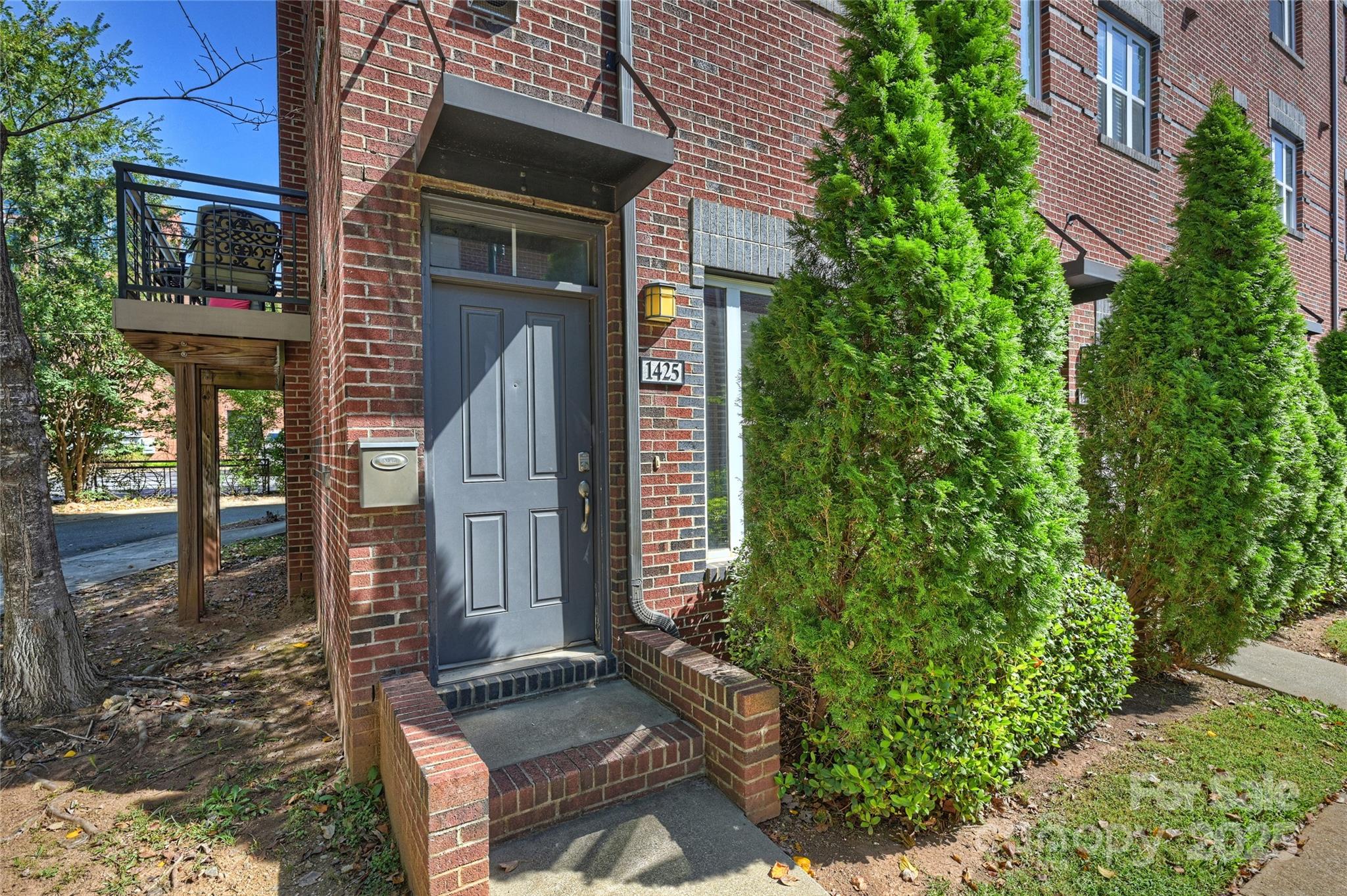 1425 Camden Road Charlotte, NC 28203 - Photo 2 of 37 a front view of a house