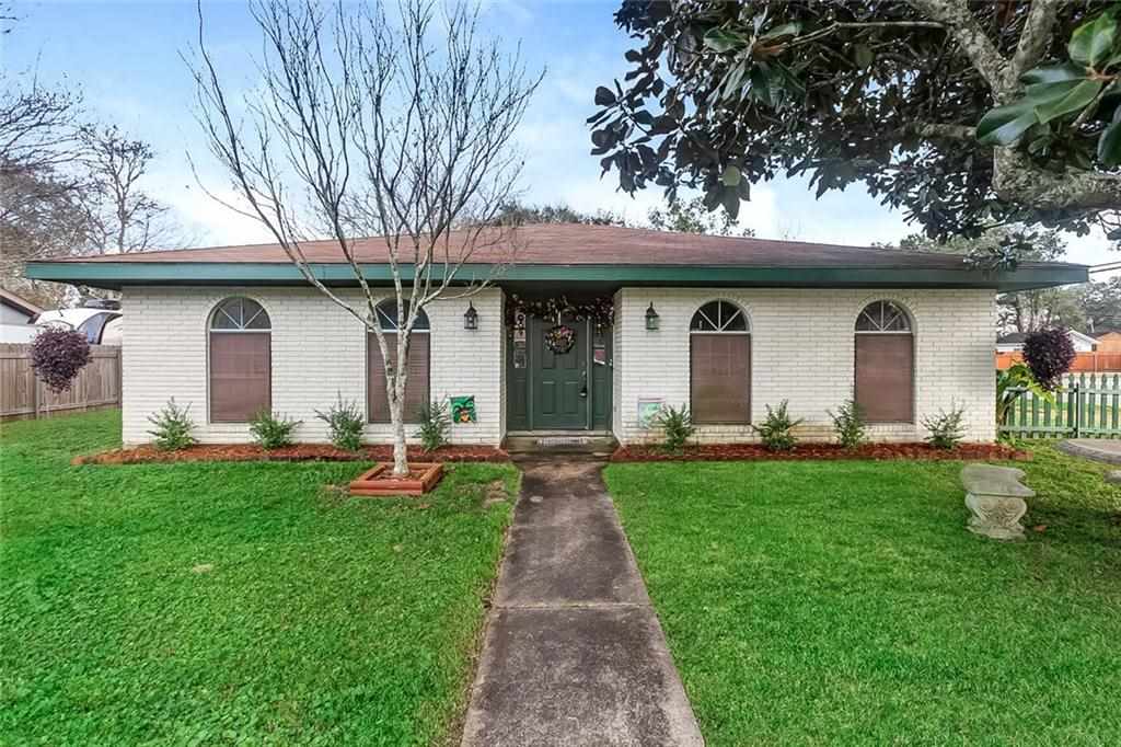 243 Wade Street Luling, LA 70070 - Photo 2 of 17 Gallery Image 2