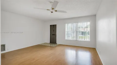 $289,900 | 5102 Northwest 53rd Street, Tamarac, FL 33319