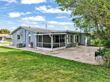 $289,900 | 5102 Northwest 53rd Street, Tamarac, FL 33319