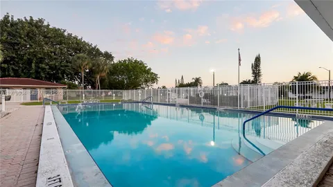 $289,900 | 5102 Northwest 53rd Street, Tamarac, FL 33319