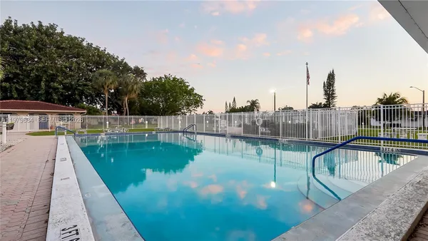 $289,900 | 5102 Northwest 53rd Street, Tamarac, FL 33319