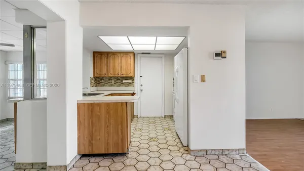 $289,900 | 5102 Northwest 53rd Street, Tamarac, FL 33319