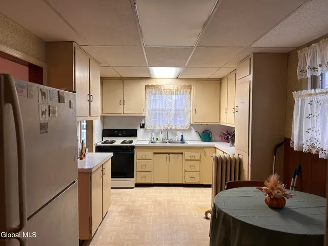 $244,900 | 167 Southern Boulevard, Albany, NY 12209