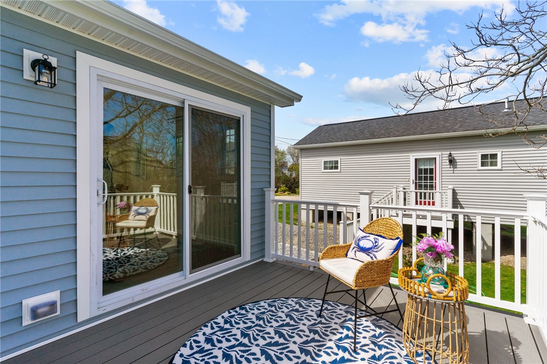 64 Burnside Avenue Narragansett, RI 02882 - Photo 12 of 13