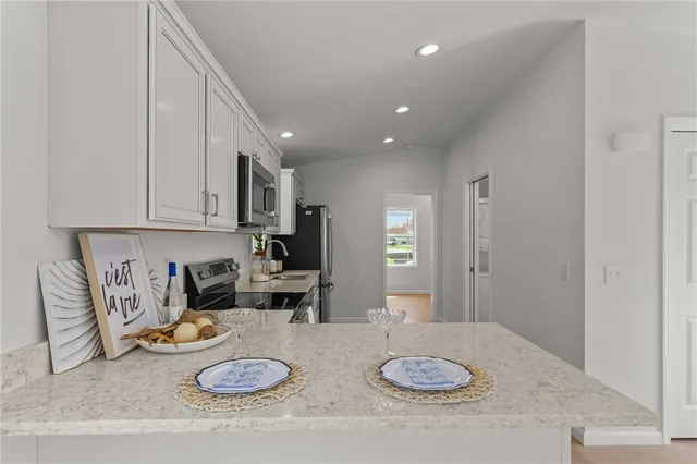 $325,000 | 64 Burnside Avenue, Narragansett, RI 02882