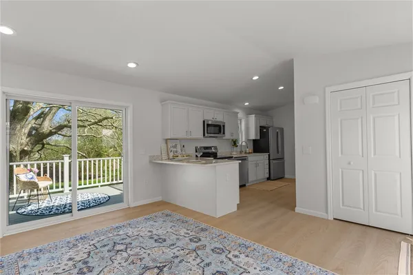 $319,999 | 64 Burnside Avenue, Narragansett, RI 02882