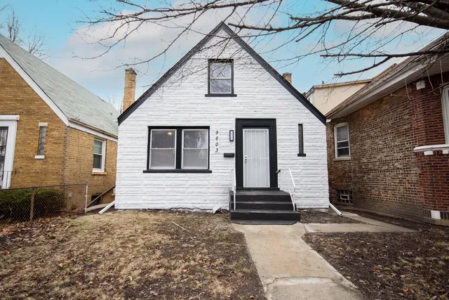 $289,988 | 9605 South Greenwood Avenue, Chicago, IL 60628